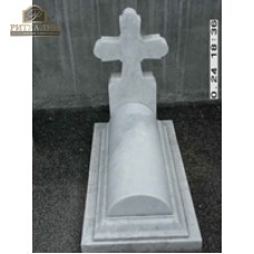 Крест с надгробной плитой из белого мрамора  — ritualum.ru